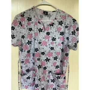 Cherokee Studio M scrub top White, Black and pink floral